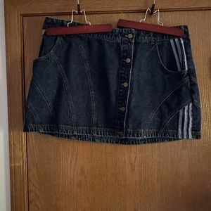 Ivy Park mini skirt size 3x